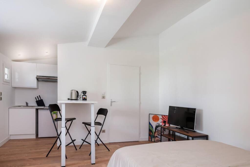 Appartement Lumignons Lyonnais - Doua à Villeurbanne Extérieur photo
